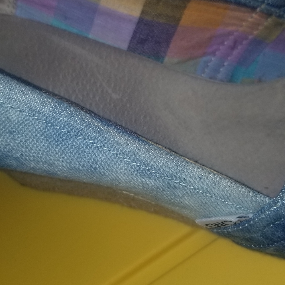 TOMS - Picture 7 of 12